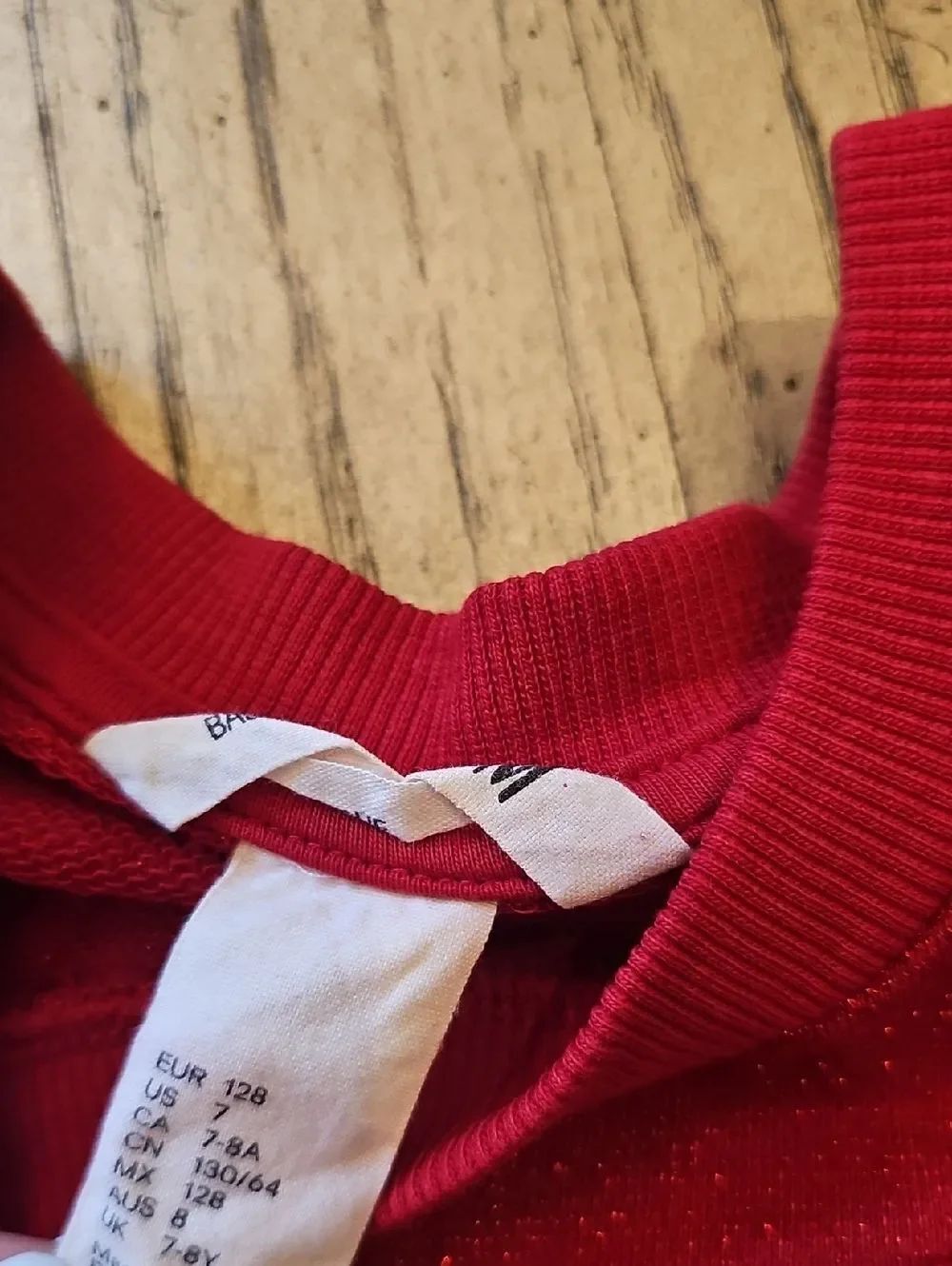 Red Ruffle Shimmer Sweater Size 7 H&M - Picture 7 of 9